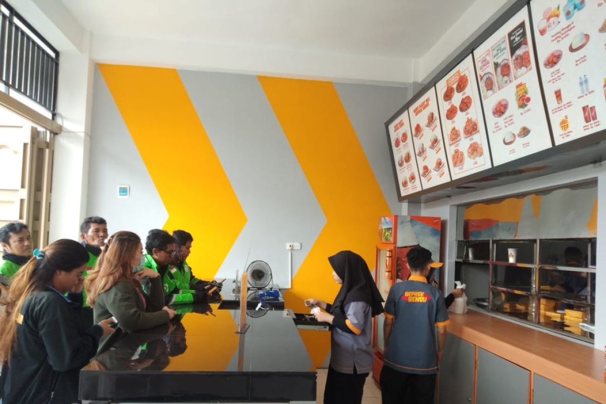 geprek bensu cab lamongan